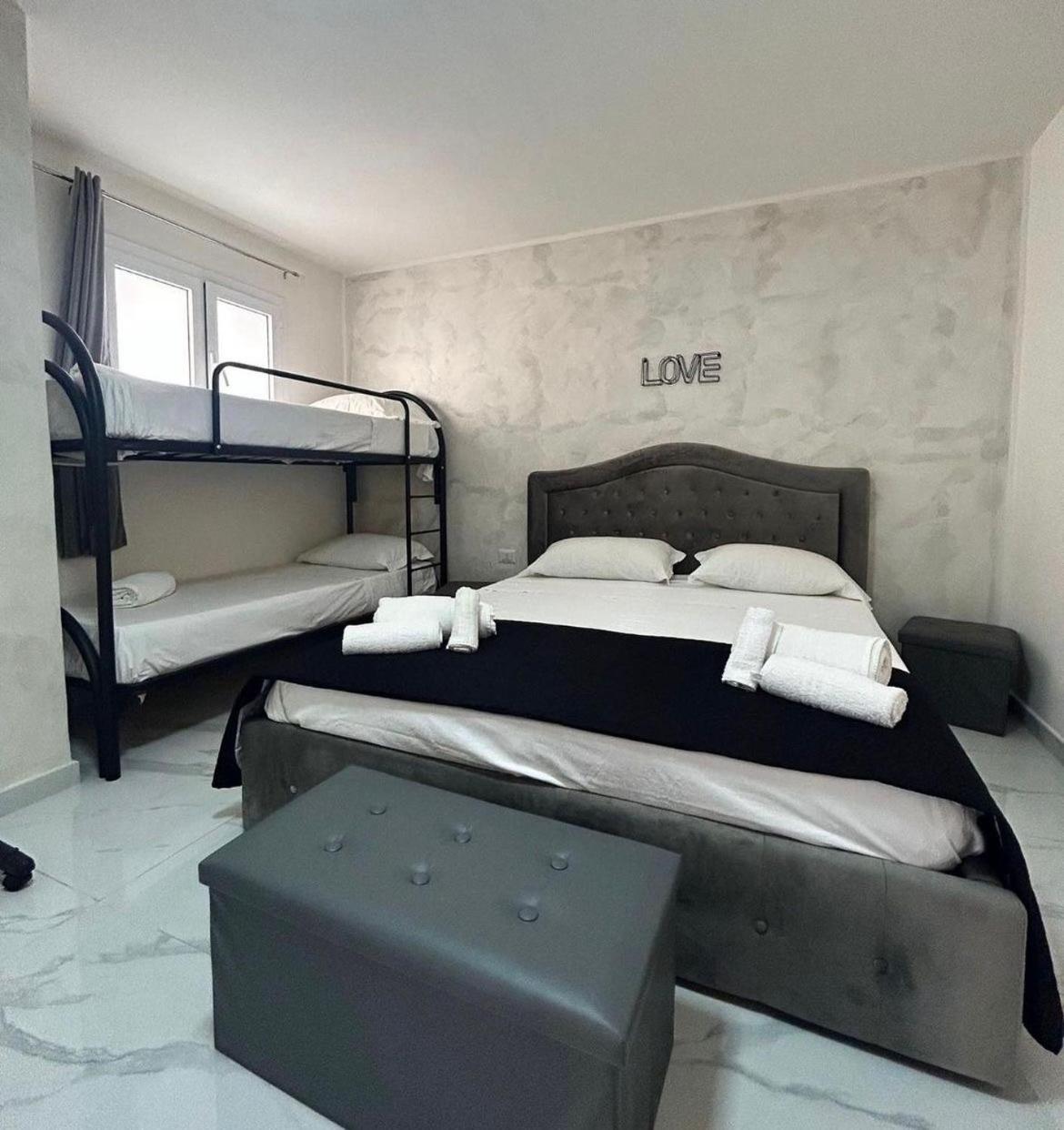Apartamento Terrazza Luxury Valentino Nápoles Exterior foto